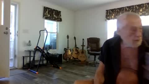 Snapshot of dogluc7 chatting on February 2025 05:56:02 PM dogluc7 online show from February 2025 05:56:02 PM