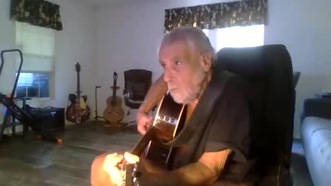 Snapshot of dogluc7 chatting on February 2025 08:57:01 PM dogluc7 online show from February 2025 08:57:01 PM