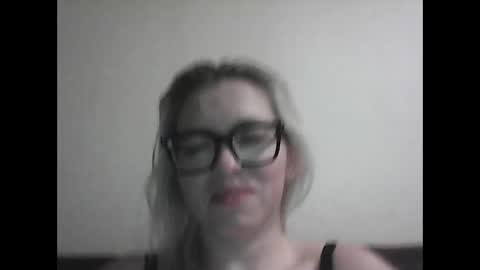 dolce_tempt online show from December 2025 07:33:02 PM