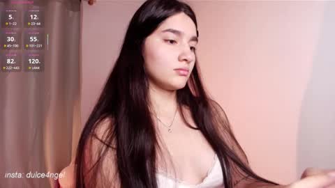 Snapshot of dolceangel__ chatting on November 2025 04:22:01 AM Blair online show from November 2025 04:22:01 AM