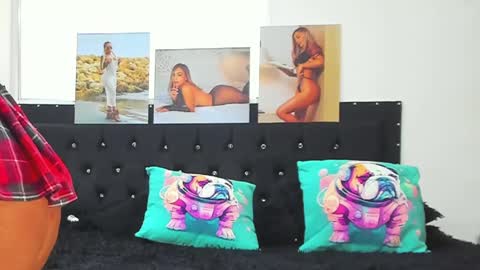 C E L E S T E  online show from January 2025 07:16:01 PM