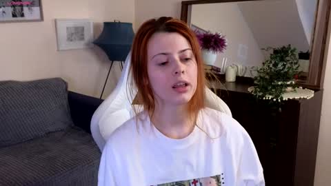 Snapshot of doll_lesli chatting on February 2025 02:26:01 PM Your doll Lesli online show from February 2025 02:26:01 PM