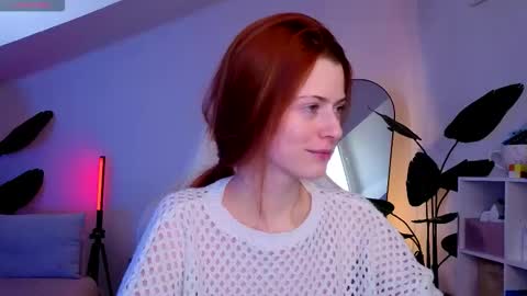 Snapshot of doll_lesli chatting on November 2025 10:07:01 AM Your doll Lesli online show from November 2025 10:07:01 AM