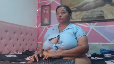 Snapshot of doll_rihana chatting on February 2026 07:29:02 AM doll rihana online show from February 2026 07:29:02 AM