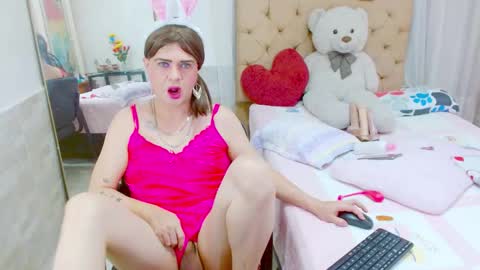 Snapshot of dolldirtyxxx1 chatting on January 2026 05:01:02 AM ilona online show from January 2026 05:01:02 AM