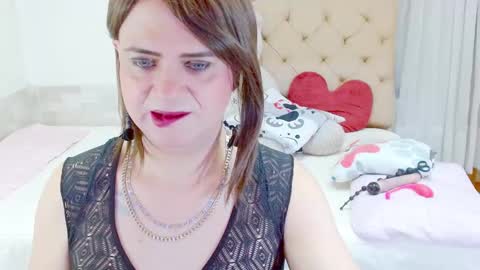 Snapshot of dolldirtyxxx1 chatting on January 2026 08:45:01 PM ilona online show from January 2026 08:45:01 PM