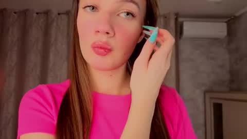 Emilia online show from December 2025 04:06:01 AM