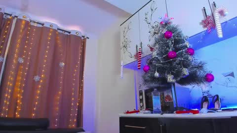 Snapshot of dollyiaa chatting on December 2024 05:26:01 AM Dollya online show from December 2024 05:26:01 AM