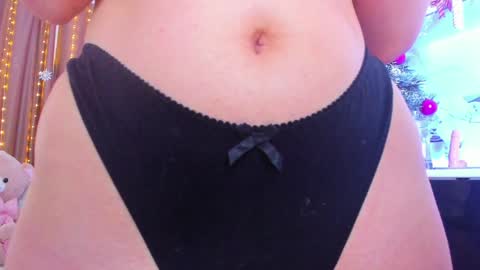 Snapshot of dollyiaa chatting on January 2025 08:49:02 AM Dollya online show from January 2025 08:49:02 AM