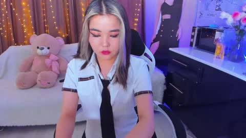 Snapshot of dollyiaa chatting on January 2025 09:33:02 AM Dollya online show from January 2025 09:33:02 AM