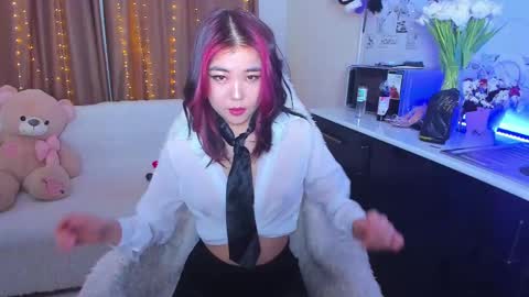 Snapshot of dollyiaa chatting on March 2025 01:47:02 AM Dollya online show from March 2025 01:47:02 AM