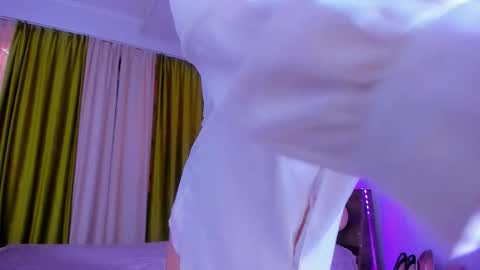 Snapshot of dollyiaa chatting on November 2025 02:00:01 AM Dollya online show from November 2025 02:00:01 AM