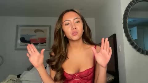 Dolly Rhodes online show from March 2026 10:03:02 PM