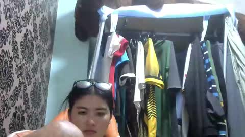 Dolores online show from November 2025 05:56:02 PM