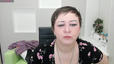 Snapshot of doloressea chatting on December 2024 05:29:02 AM DoloresSea online show from December 2024 05:29:02 AM