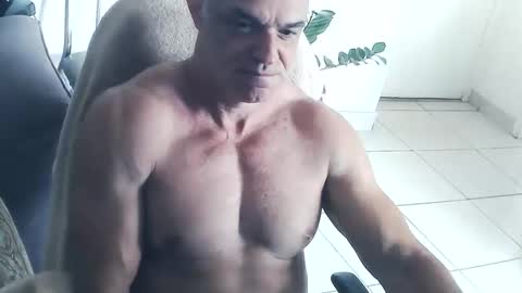 Snapshot of dom_sexx chatting on January 2026 04:10:01 PM dom_sexx online show from January 2026 04:10:01 PM