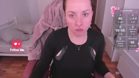 Snapshot of domina_deivis chatting on October 2025 12:42:02 PM I WILL BE BACK ON WEDNESDAY DECEMBER 4 0100AM COLOMBIA TIME online show from October 2025 12:42:02 PM