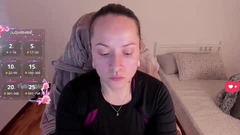 Snapshot of domina_deivis chatting on November 2025 01:54:02 PM I WILL BE BACK ON WEDNESDAY DECEMBER 4 0100AM COLOMBIA TIME online show from November 2025 01:54:02 PM