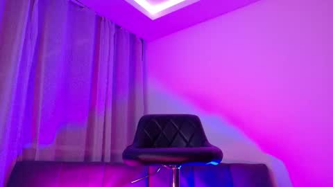 jjhoy online show from April 2026 09:12:01 AM