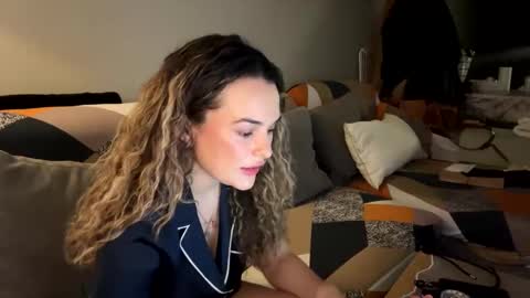 Victoria online show from March 2025 12:50:02 AM