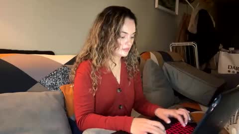 Victoria online show from March 2025 07:18:01 PM