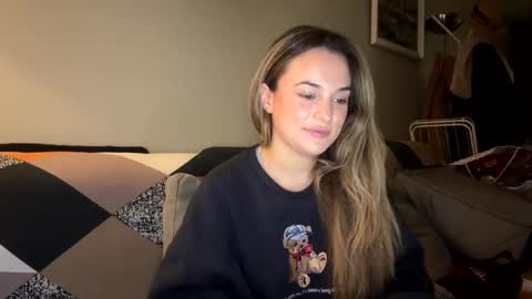 Victoria online show from March 2025 06:19:02 PM