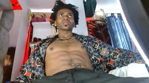 dominic751 online show from November 2025 03:36:02 PM