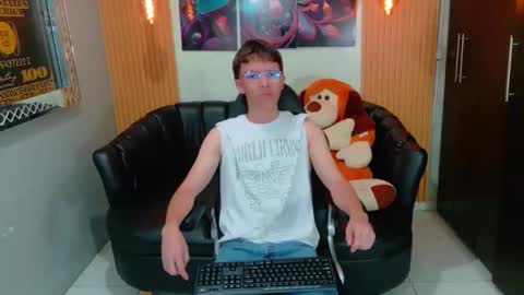 dominic_carminex online show from October 2025 09:47:02 PM