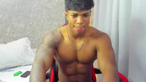 Snapshot of dominic_sg chatting on June 2026 05:28:02 AM dominic_sg online show from June 2026 05:28:02 AM