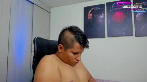 Snapshot of dominic_silva chatting on December 2024 02:02:02 AM Dominic online show from December 2024 02:02:02 AM