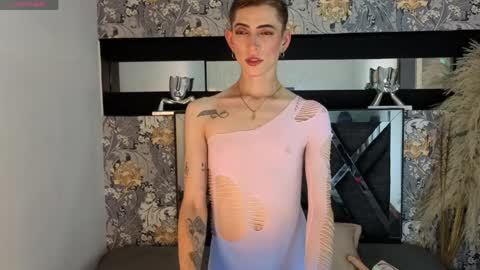 Dominic online show from April 2026 05:50:02 PM