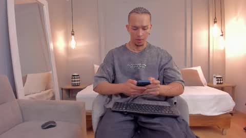 Snapshot of dominick_star chatting on November 2025 04:11:02 AM Dominick Star online show from November 2025 04:11:02 AM