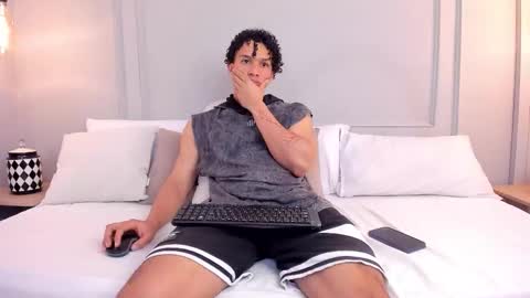 Snapshot of dominick_star chatting on November 2025 04:26:02 AM Dominick Star online show from November 2025 04:26:02 AM