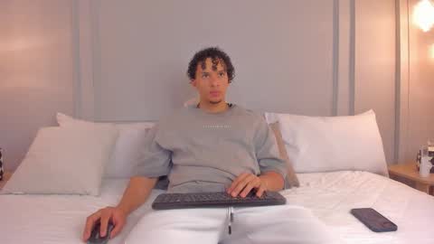 Snapshot of dominick_star chatting on December 2025 04:18:02 AM Dominick Star online show from December 2025 04:18:02 AM