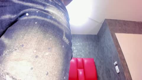 Dominicscott online show from April 2026 01:11:01 PM