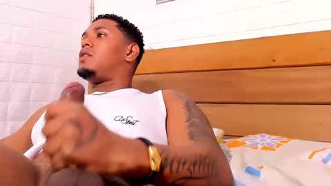 Snapshot of dominicvera chatting on October 2025 12:50:02 PM DominicVera online show from October 2025 12:50:02 PM