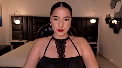 Snapshot of dominiquevega_ chatting on June 2026 09:46:01 PM Dominique online show from June 2026 09:46:01 PM