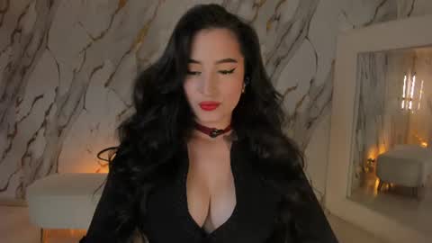 Dominique online show from July 2026 08:44:01 PM