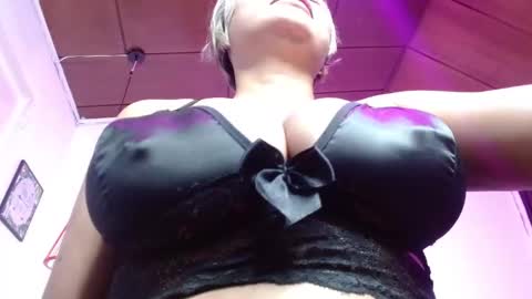  D O M I N K  online show from February 2026 06:48:02 AM