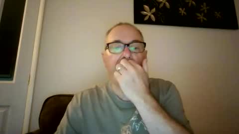 Snapshot of domjolly08 chatting on October 2025 08:30:02 PM David uk online show from October 2025 08:30:02 PM