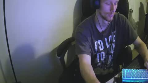 Snapshot of domohead0 chatting on June 2026 06:51:02 AM dom online show from June 2026 06:51:02 AM