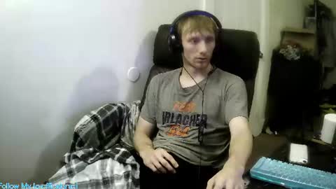 Snapshot of domohead0 chatting on July 2026 04:43:01 AM dom online show from July 2026 04:43:01 AM