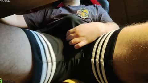 Snapshot of dondematteo chatting on December 2024 12:49:01 PM TheCleaner online show from December 2024 12:49:01 PM