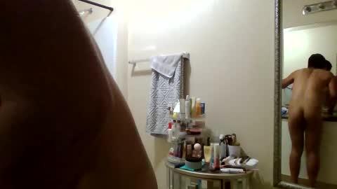 Snapshot of donlopez18 chatting on October 2025 04:09:02 PM donlopez18 online show from October 2025 04:09:02 PM