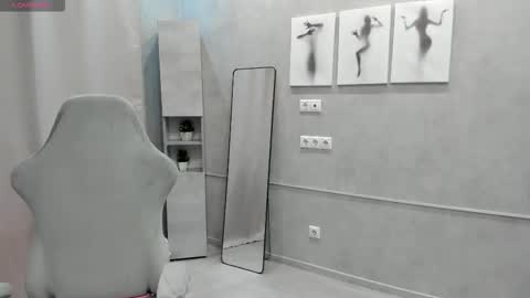 Donna On GMT2 Mon-Fri 3-9 AM online show from March 2026 11:33:01 PM