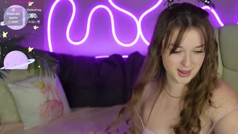 Snapshot of donnalust chatting on October 2025 10:27:01 AM DONNA online show from October 2025 10:27:01 AM