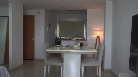 Donatella online show from October 2025 11:58:01 AM