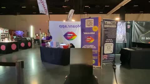 Donny online show from November 2025 09:35:01 PM