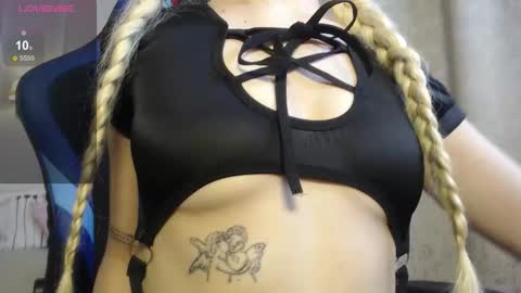 Snapshot of dont_forget__ chatting on October 2025 08:58:02 AM Nika online show from October 2025 08:58:02 AM