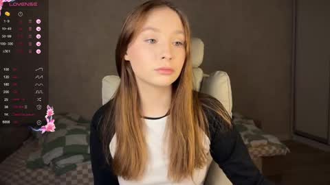 Snapshot of dontoch chatting on December 2024 06:39:02 PM Stacy online show from December 2024 06:39:02 PM